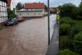 Straßen und Keller überflutet