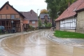 Überflutete Keller und Straßen